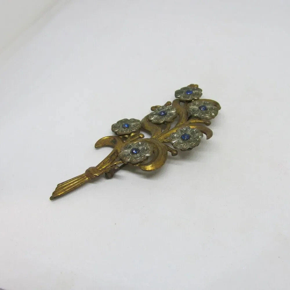 Unbranded vintage 1940s